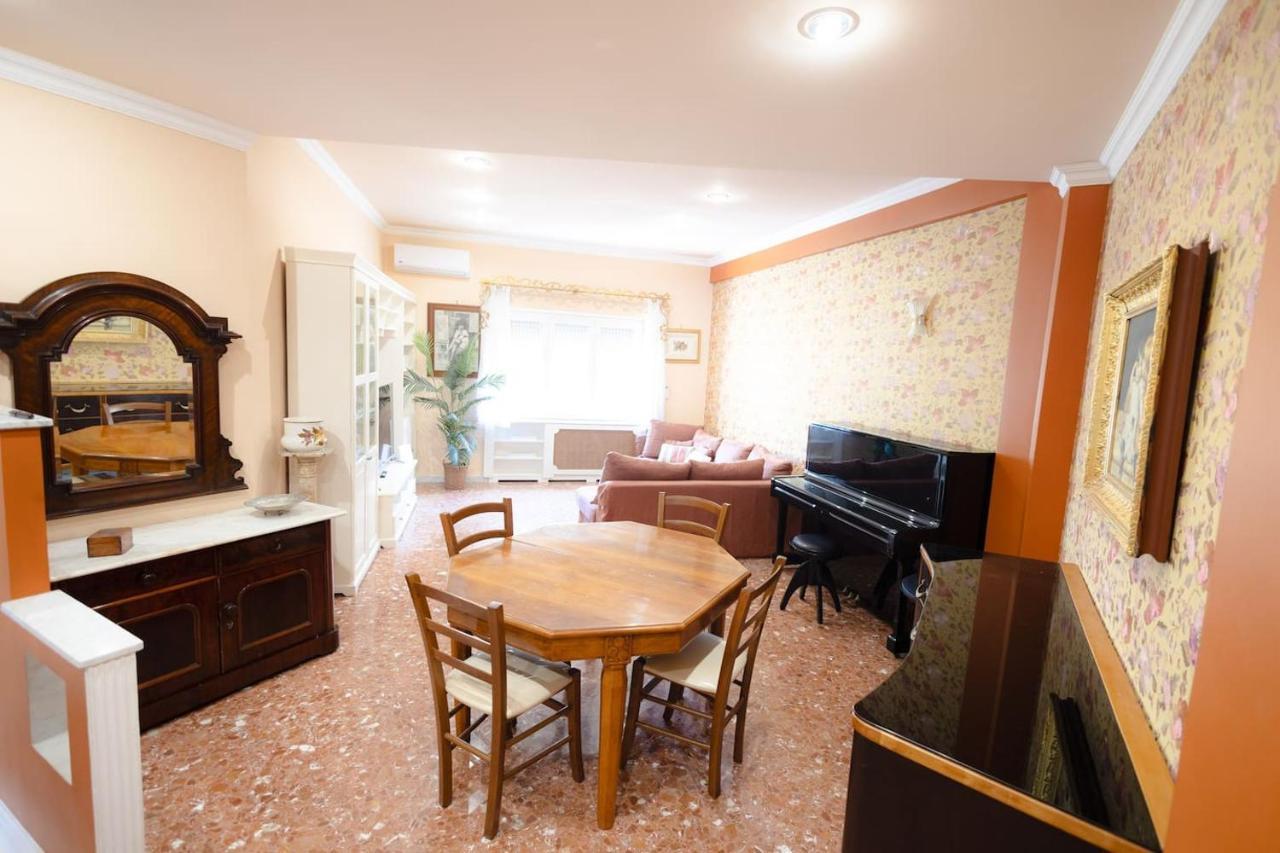 La Casa Di Daniela Διαμέρισμα Λίντο ντι Όστια Εξωτερικό φωτογραφία